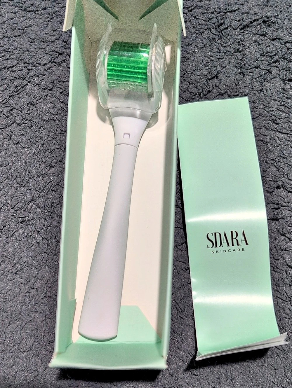Sdara Skincare Microneedle Derma Roller 2.0 - White/Green